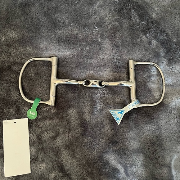 Other - NWT d ring bit